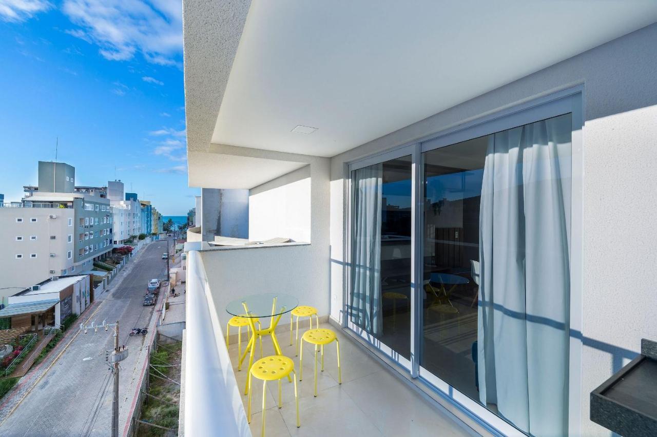 Terrazzo 602B: Beachfront Duplex with Pool and Fitness Center Bombinhas Exterior photo