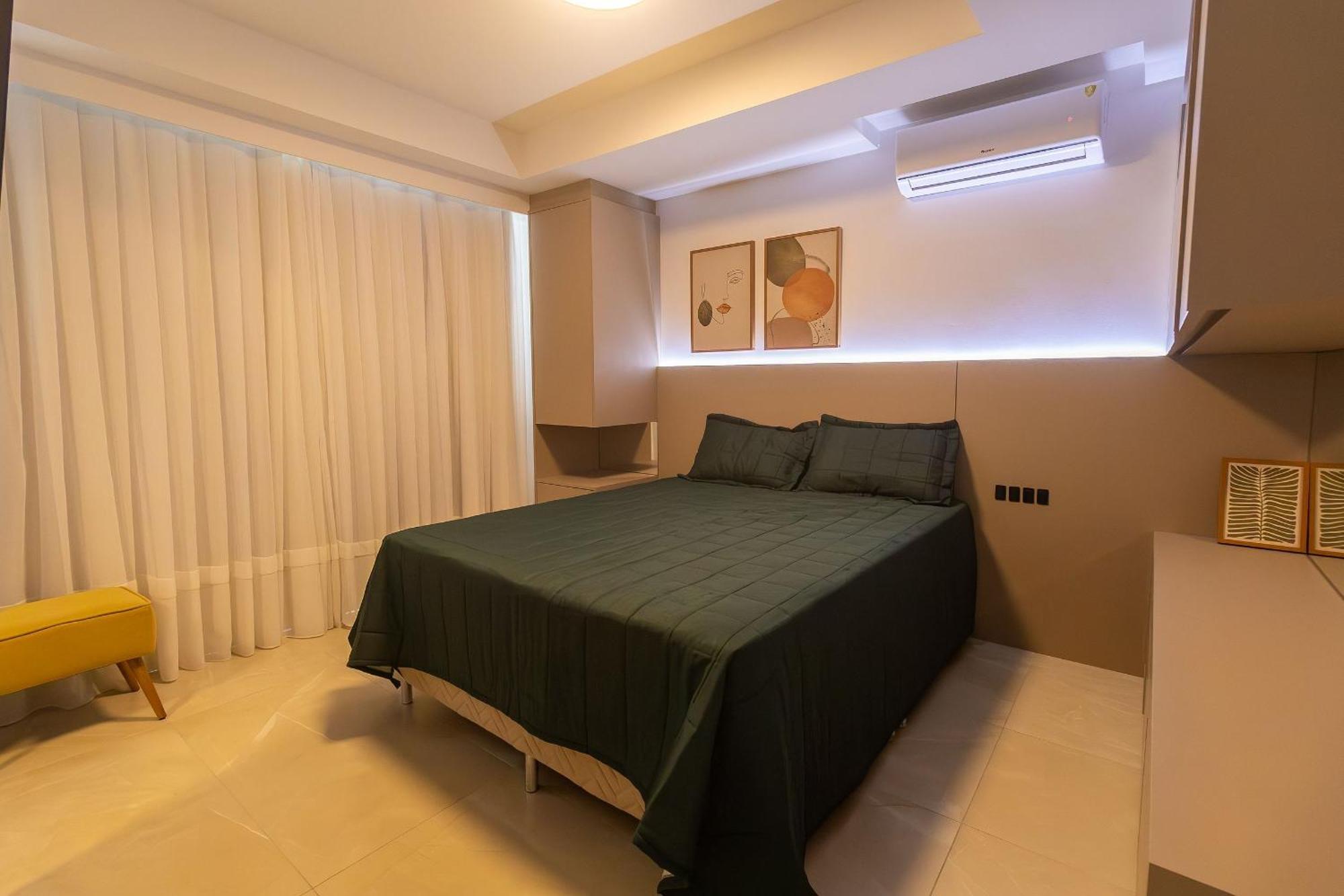 Terrazzo 602B: Beachfront Duplex with Pool and Fitness Center Bombinhas Exterior photo